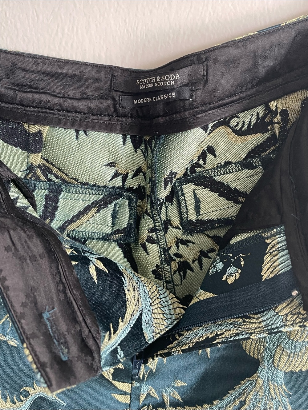 Scotch & Soda eclectic fitted trouser embroidered slacks flowers cranes birds - Picture 5 of 11